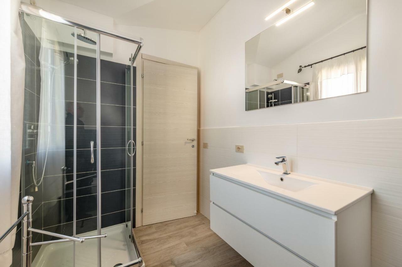 B&B Rotta Per Tavolara 포르토산파울로 외부 사진